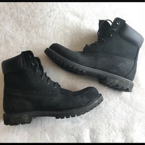 Black Timberlands